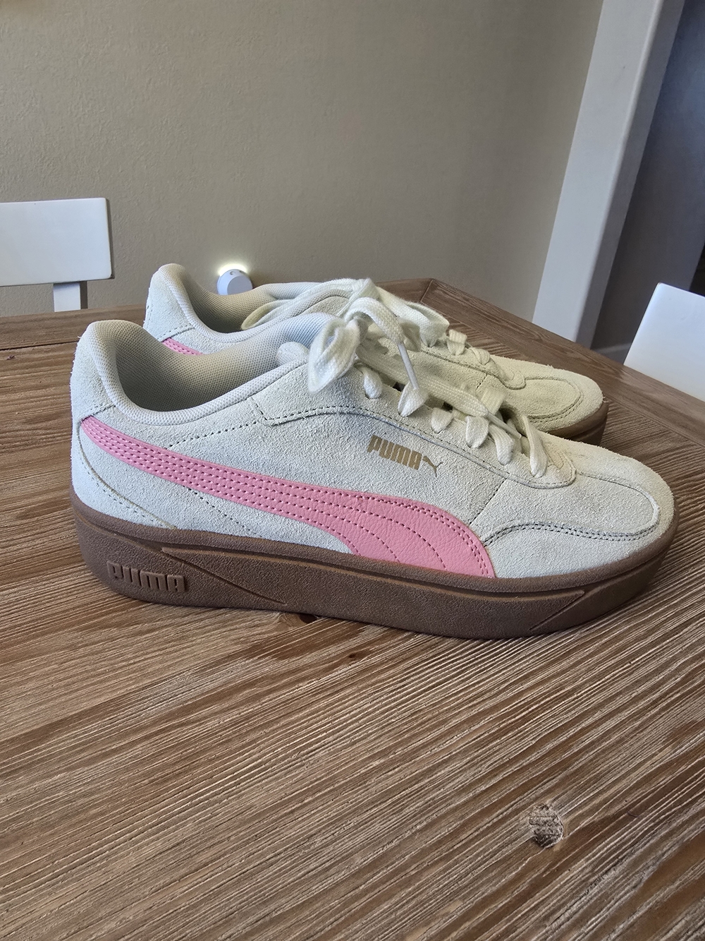 Puma Women' Cream Suede Sneakers with Pink Stripe and Brown Sole